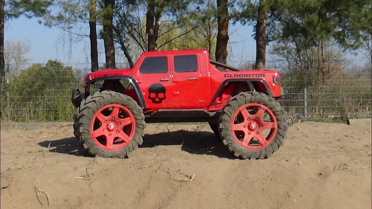 Traxxas X Maxx 8s So Zerstört man eine Nagelneue Karosserie!!!