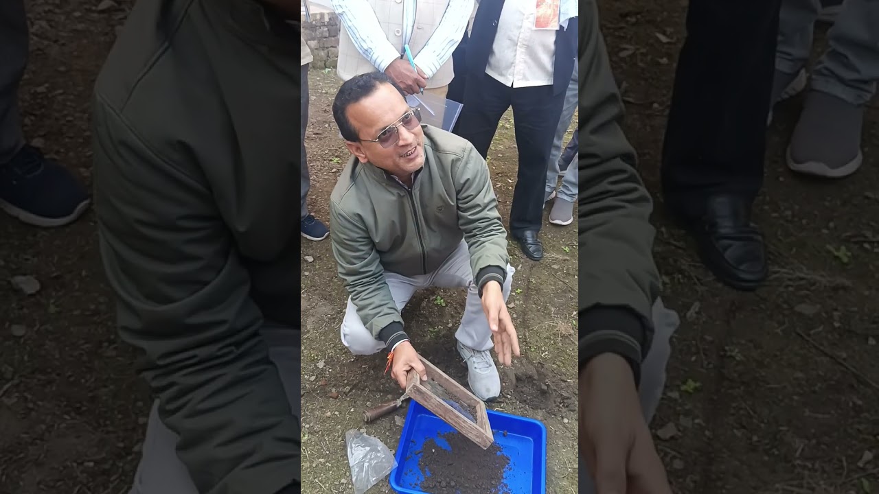 Mrida Namoona Kaise Le? | Soil Sample Collection Process | GB Pant University ,by prof. Pathak sir