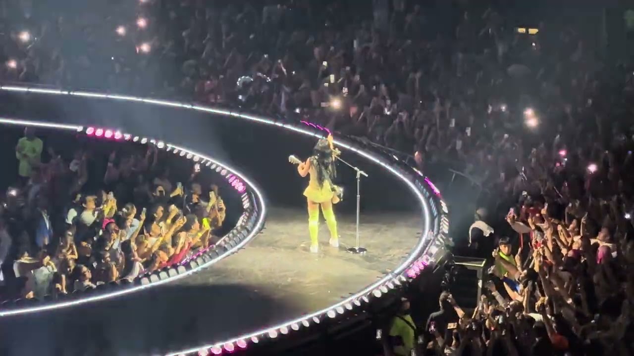 Hot N Cold/Last friday night. Katy Perry The lifetimes tour Arena CDMX