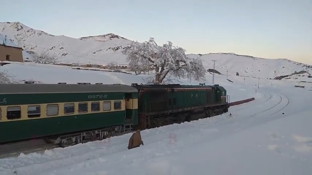 Shela Bagh Railway Station And Snowfall With Chaman Passenger Train || Pakistan Railways
