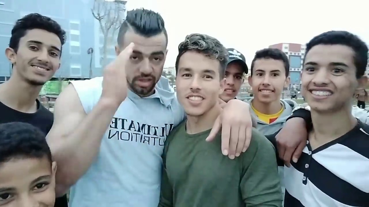 تحدي رائع مع بطل هشام ملولي   hicham mallouli vs Rachid workout #vlog 5