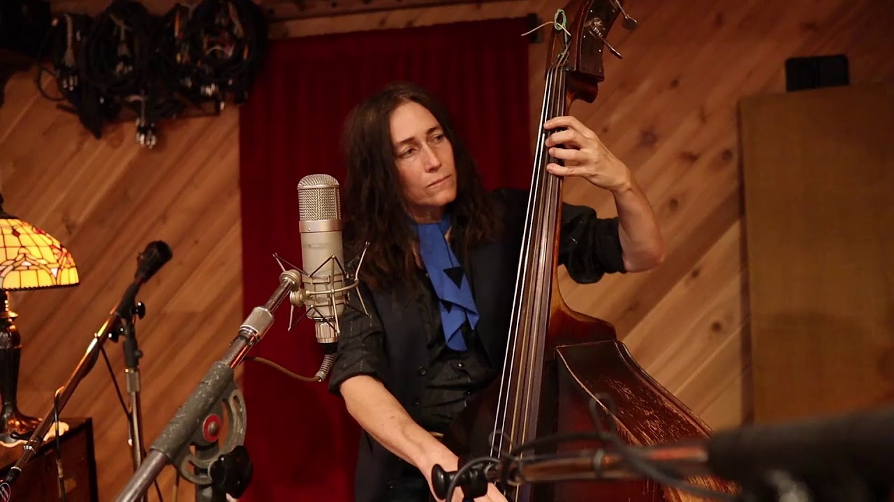 Melissa Carper, featuring Brennen Leigh and Jeff Taylor - Makin' Memories
