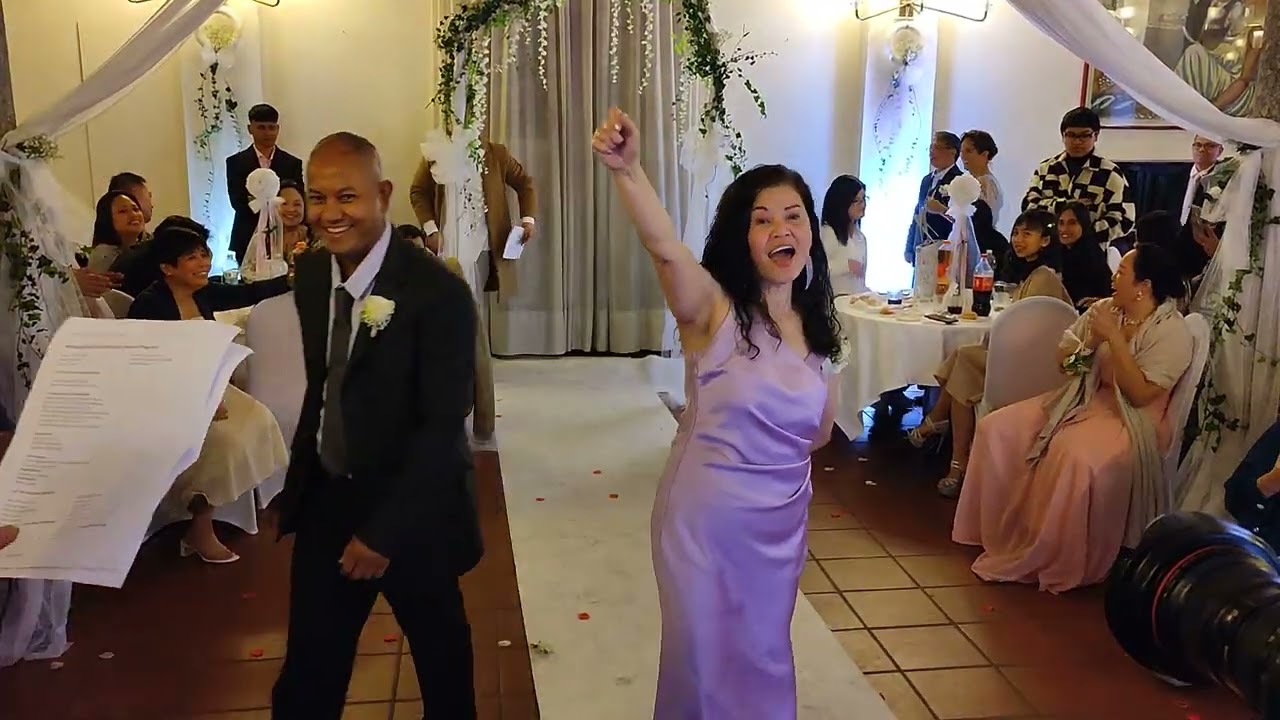 THE ENTOURAGE  dance showdown💐 Sarah and Adrian Wedding💐 ( Nov 20, 2022)