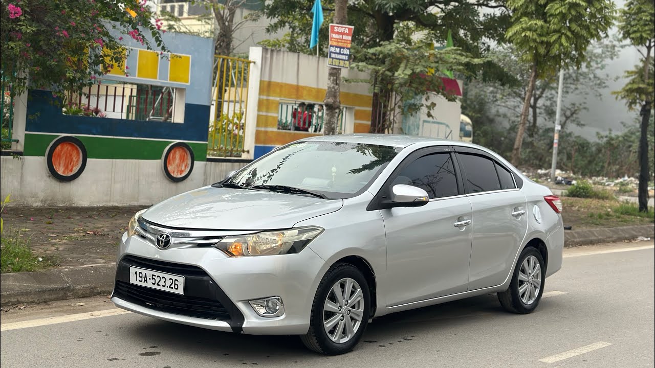 185tr TOYOTA VIOS E 2015 hồ sơ cầm tay siêu bền siêu tiết kiệm alo 0375233242
