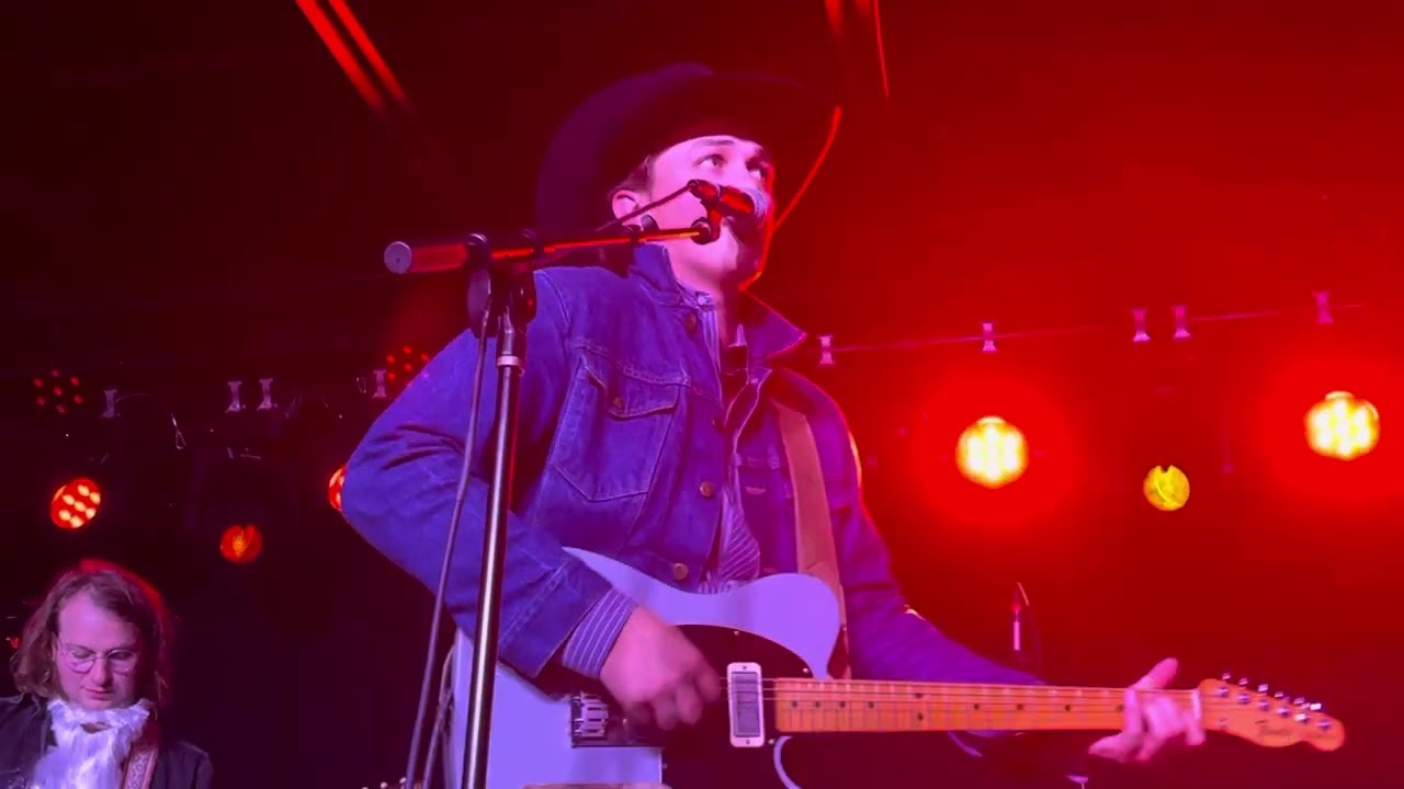 Zach Top - “Flat Natural Born Good Timin Man” @ HTE The Basement East Nashville 10/31/23