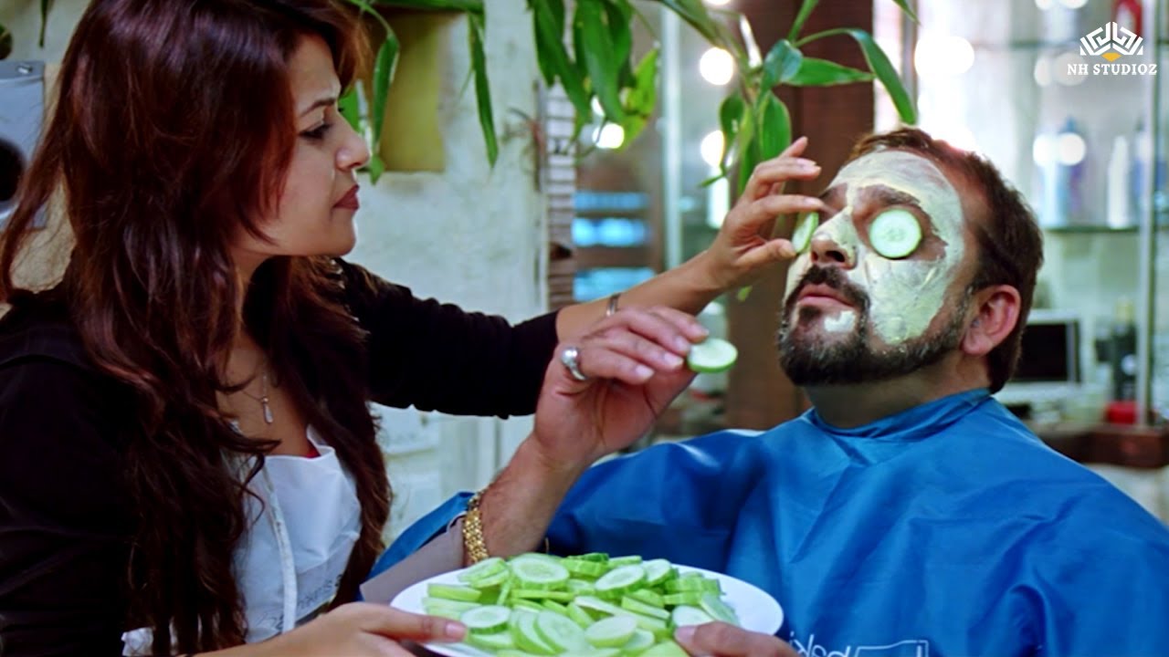 भाई साहब ये खाने के लिए नहीं लगाने के लिए है | Sanjay dutt Comedy Scenes | Urmila Matondkar