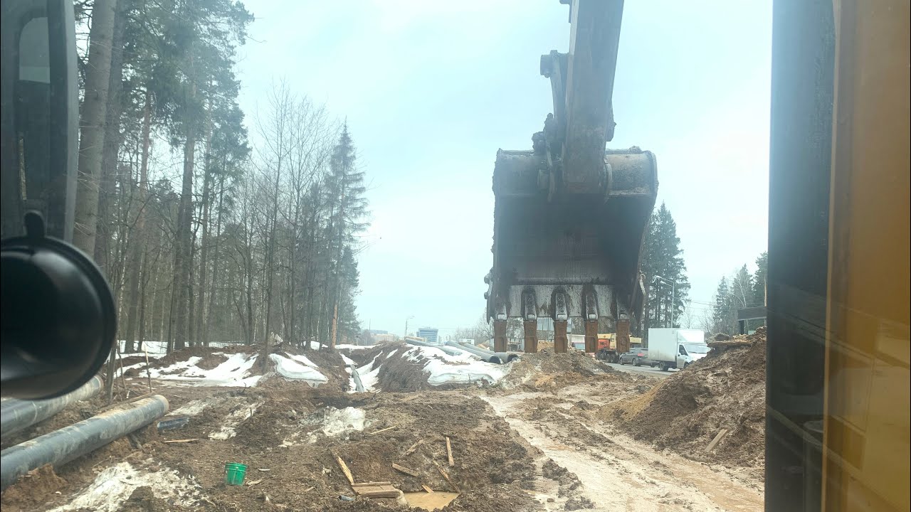 Замена коронок на ковше, экскаватор SANY SY55C.