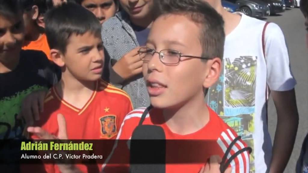 ESCOLARES DE LEGANÉS VISITAN LA COMISARÍA DE LA POLICÍA NACIONAL