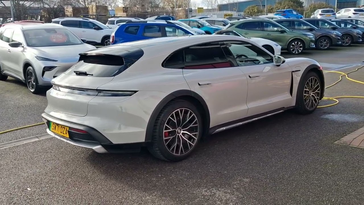 Porsche Taycan Performance Plus 93.4kWh 4S Cross Turismo Auto 4WD - SW71 OZA