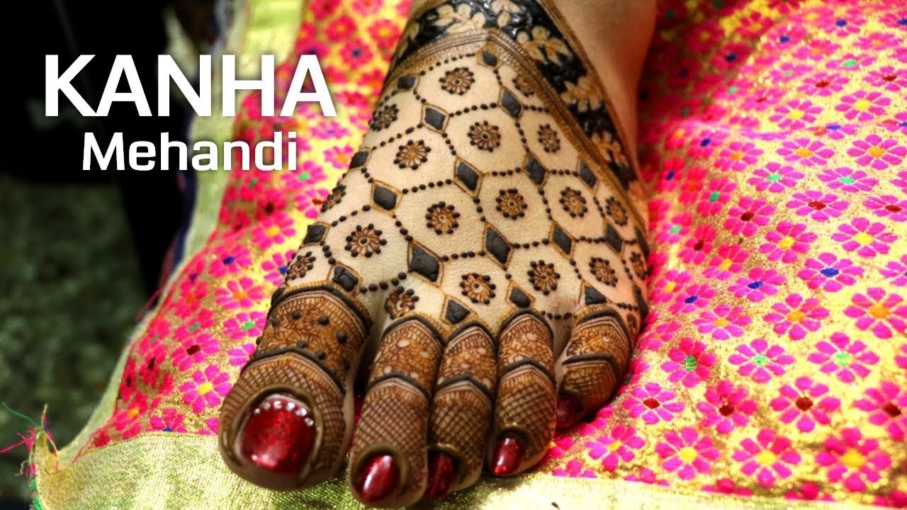 New design of leg mehandi by  Kanha Mehandi Art