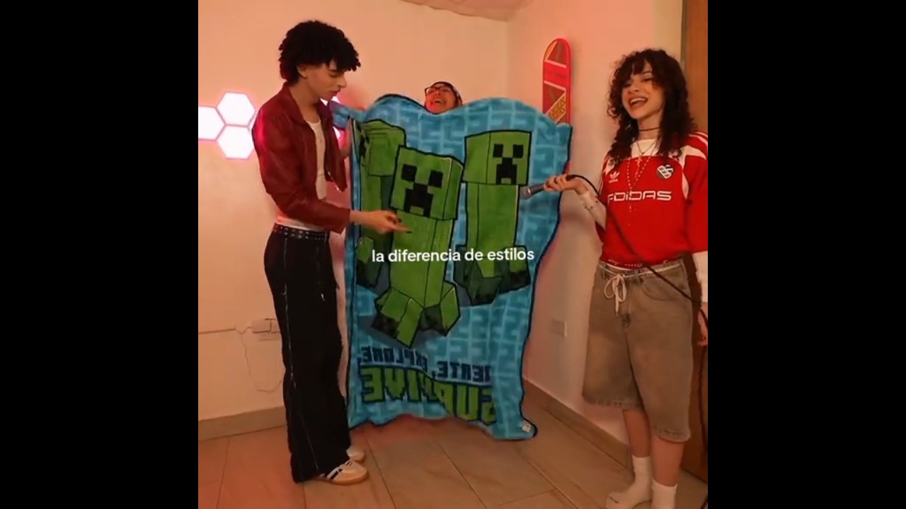 La de alo 😂 - Alondra, Rai y Alex - #humor #stream #clips #twitch #alondrissa #rainelissss #alex