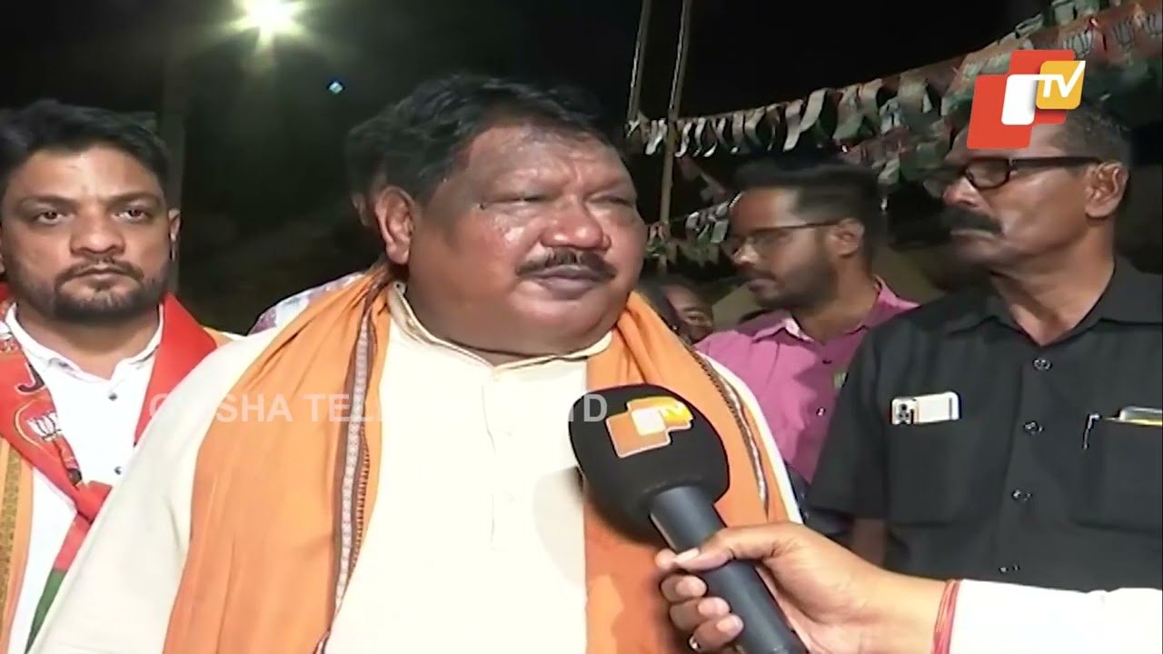 Jharsuguda bypoll | BJP MP Jual Oram kick starts campaigning for party candidate