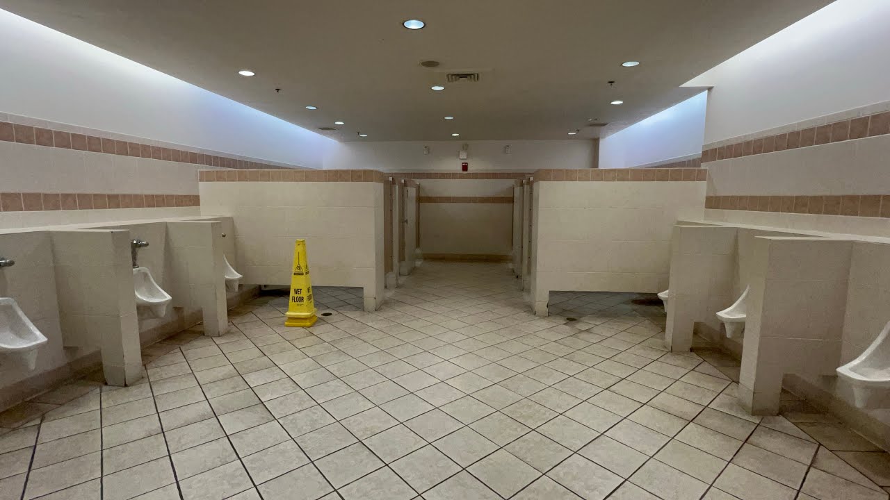 Men’s Kohler Dexter + American Standard Allbrook Urinal & Afwall Toilet Flush | Ala Moana Mall, HI