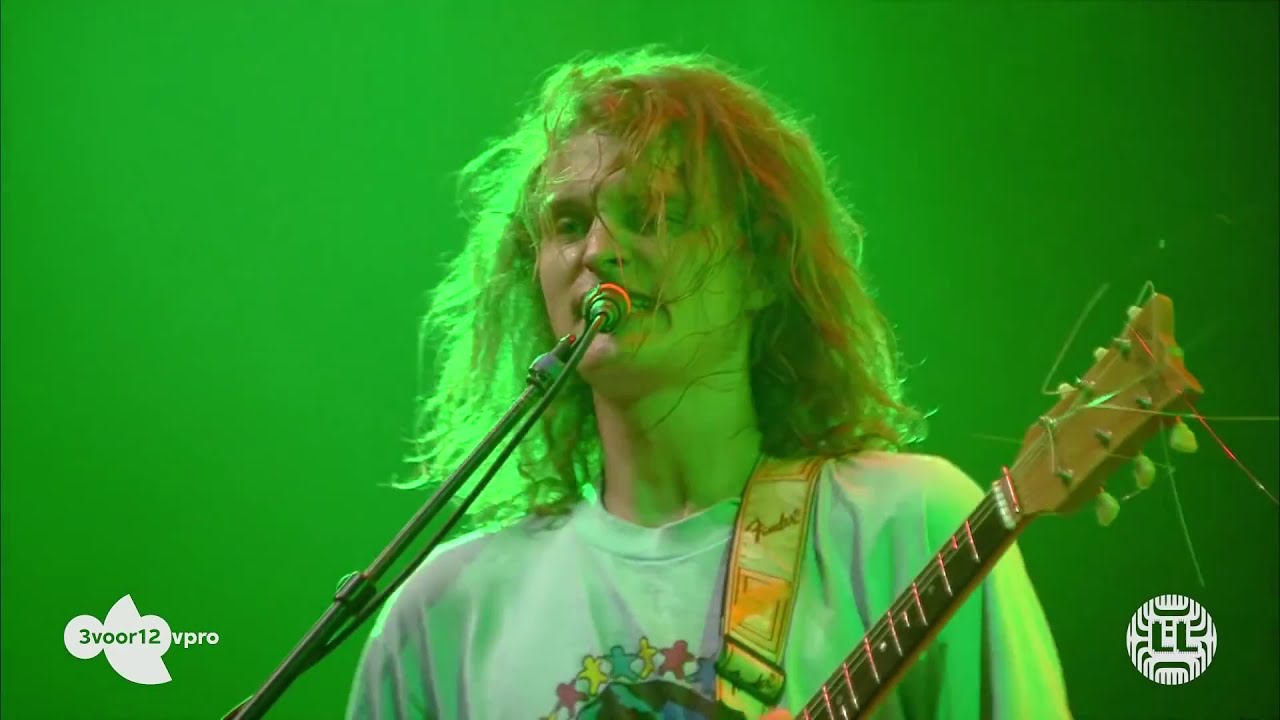 King Gizzard & The Lizard Wizard - Crumbling Castle (live at Lowlands 2018) [CC: lyrics/subt&iacute;tulos]