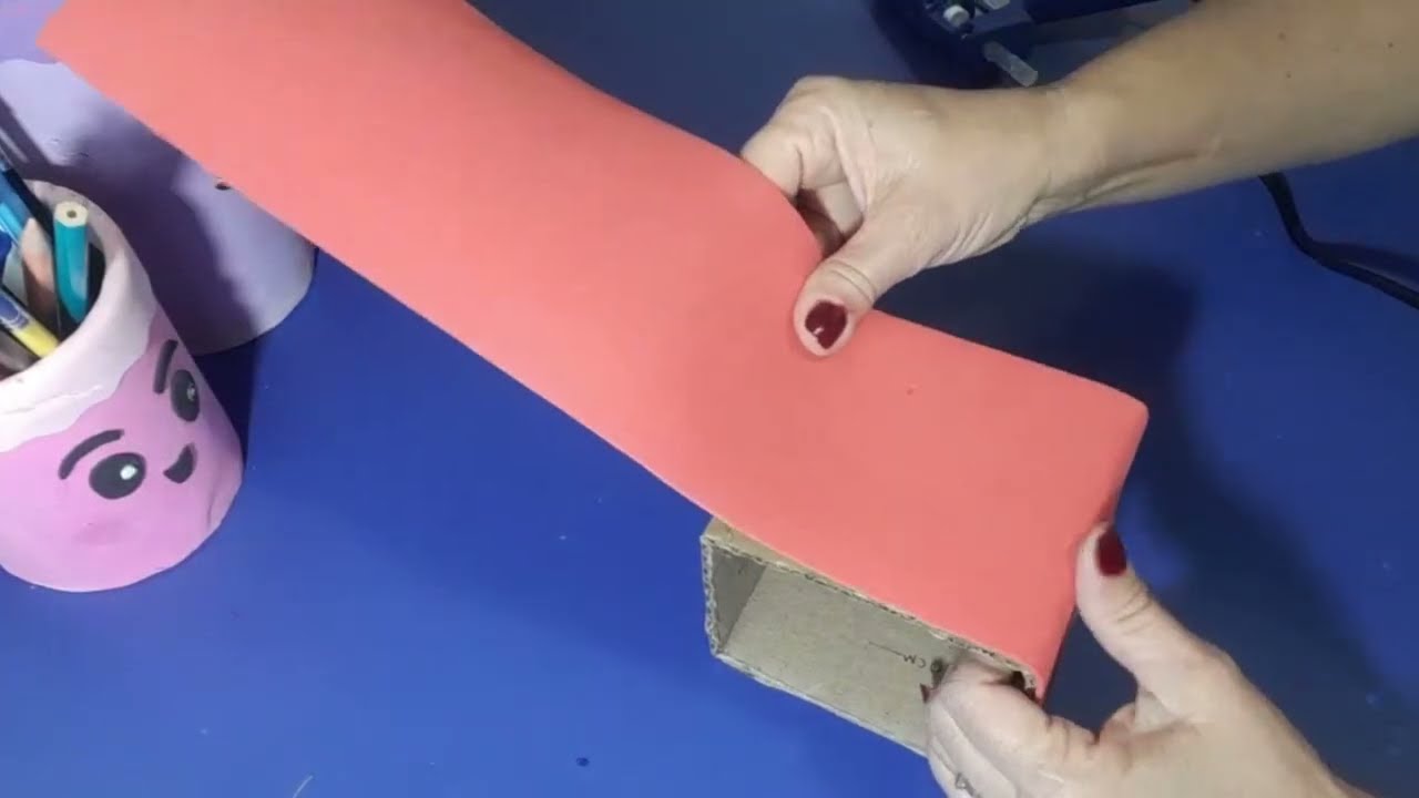 Ideia de RECICLAGEM feito com papelão. #reciclagem 