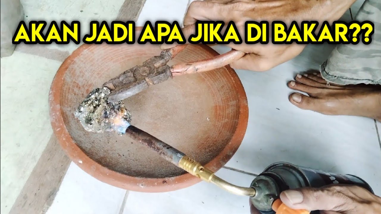 Membakar batu pirit