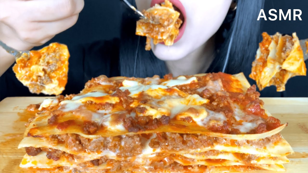 ASMR CHEESY LASAGNA  | Mukbang (Eating sounds)