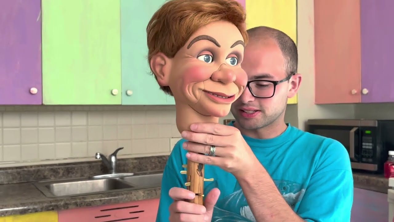 Ventriloquist Figure Reviews: Tim Selberg Ventriloquist Figure (Lucky)