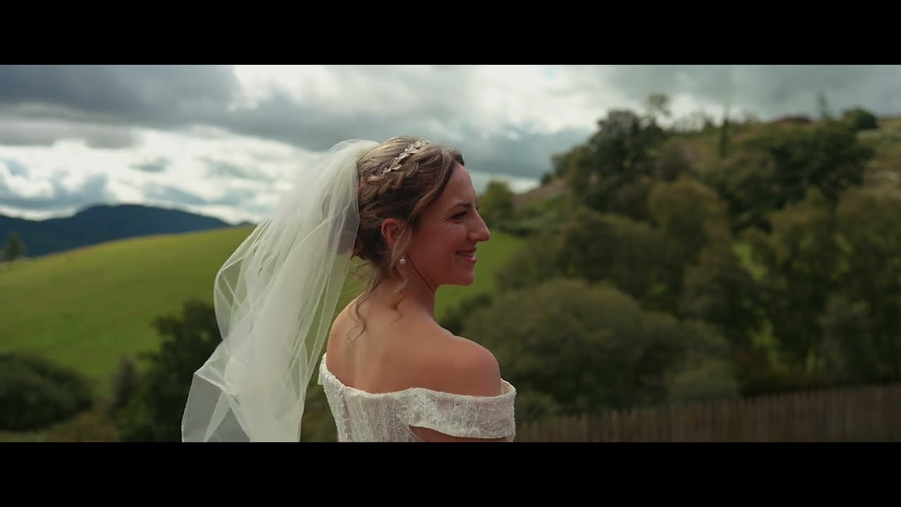 Hannah & James Beautiful Wedding In Scotland At Cardney Steading - Events & Weddings