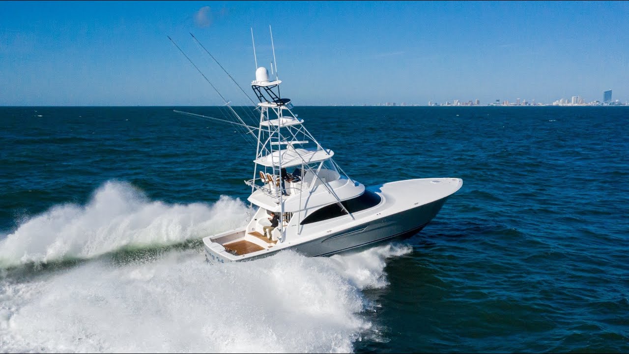 Viking Yachts 54' Convertible Debuts at the 2020 Ft Lauderdale International Boat Show (Walkthrough)
