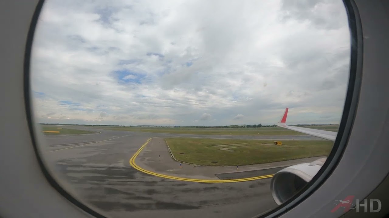 Austrian A320 Landing at VIE - OE-LZE