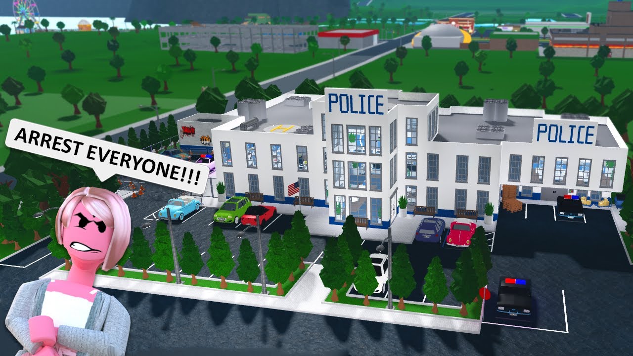 Bloxburg's NEWEST Police Station