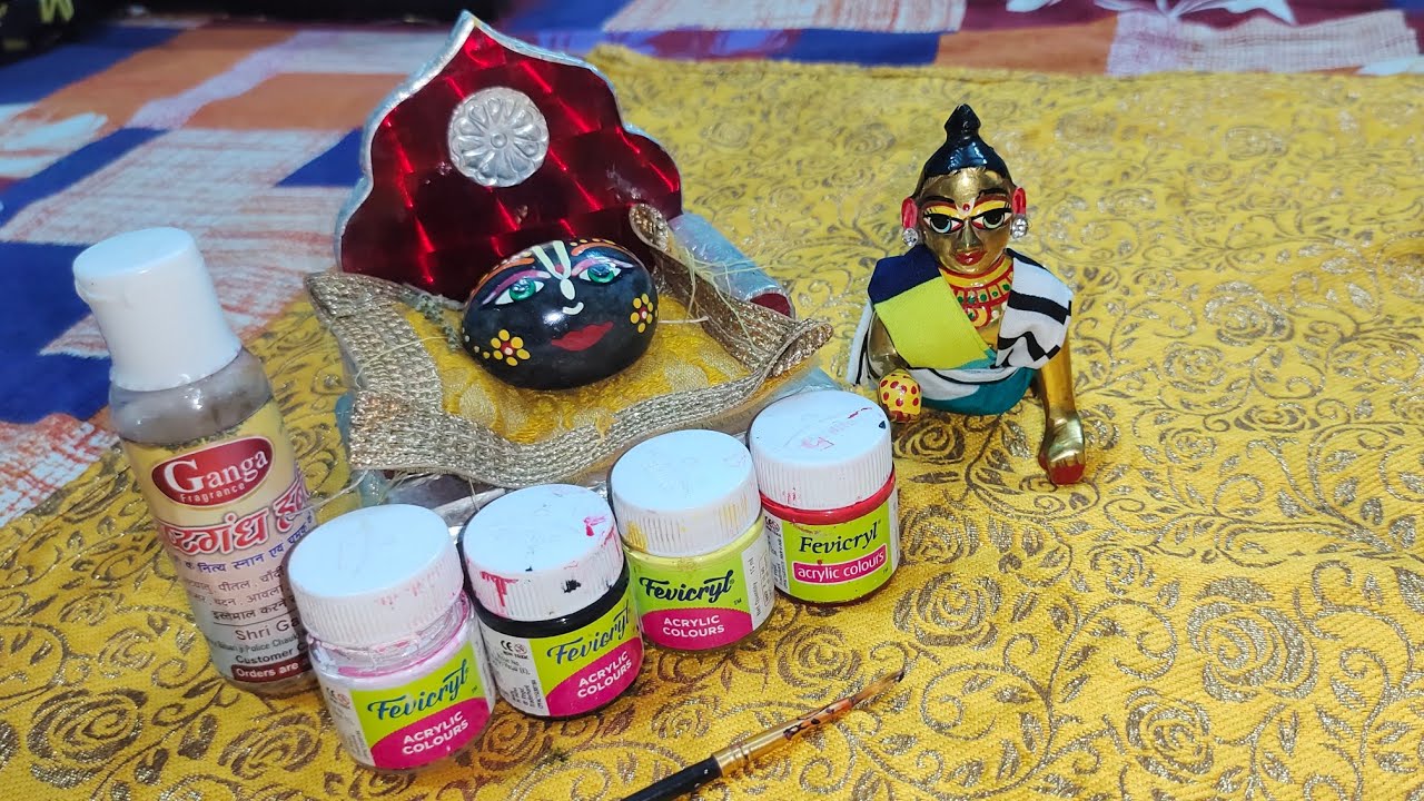 Laddu gopal ji ka make-up karne ke liye konse colours use kare !!