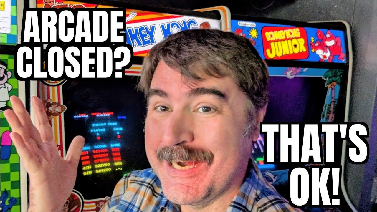 Игровой зал закрыт? Не беда! Космическая комната отдыха: аркадные игры!