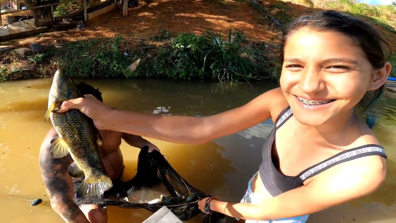 HOJE A PESCA FOI DE REDE NA VALA - e tive uma surpresa.