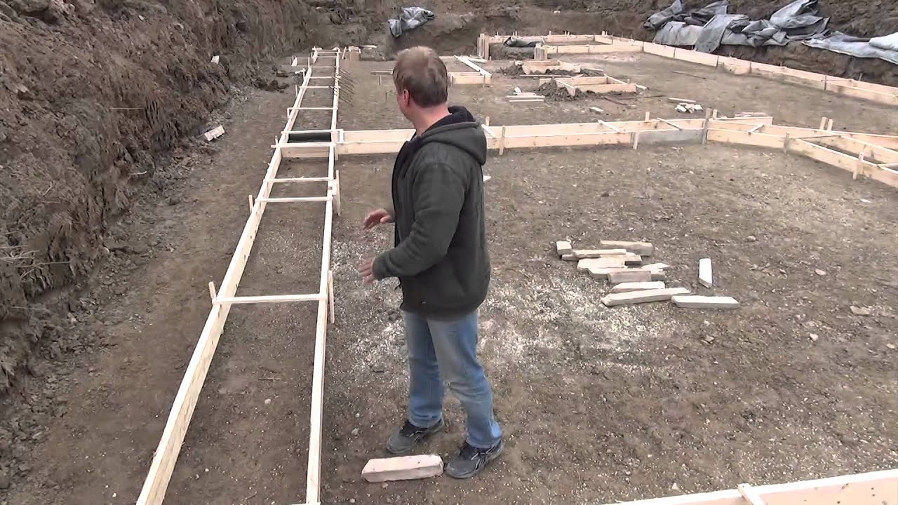 Как построить дом: заливка фундамента, эпизод 18