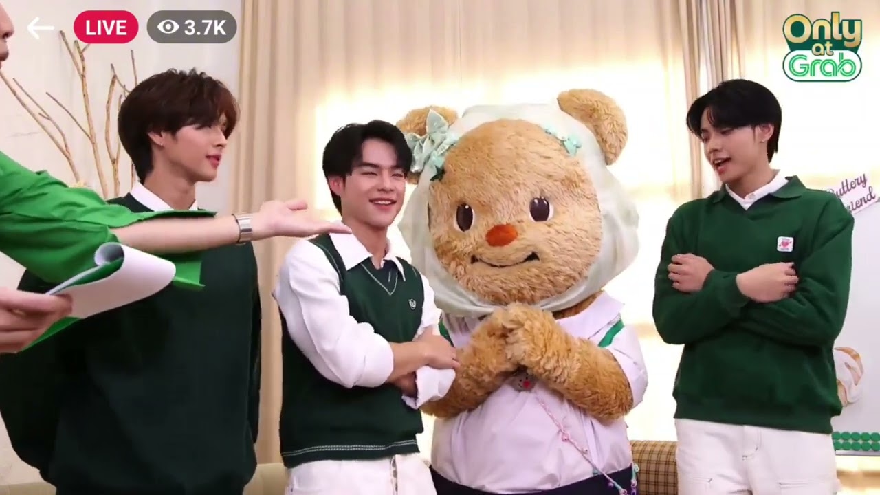 [FB Live] BUS [Because of You I Shine] at Event: Grab Food 2Jul24 | AmyExxon