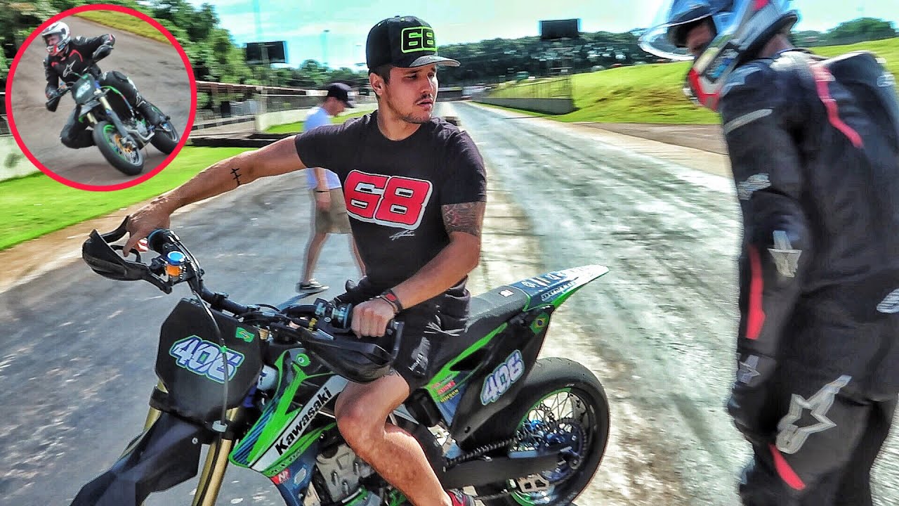 ENSINEI ELE FAZER CURVAS COM MOTO, ELE APRENDEU ?    «FAUSTINO»