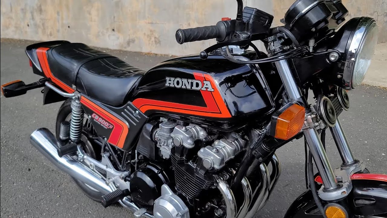 1982 HONDA CB900F