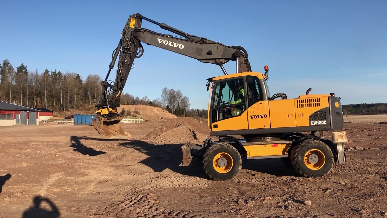 Gr&auml;vmaskin Volvo EW180C Tiltrotator