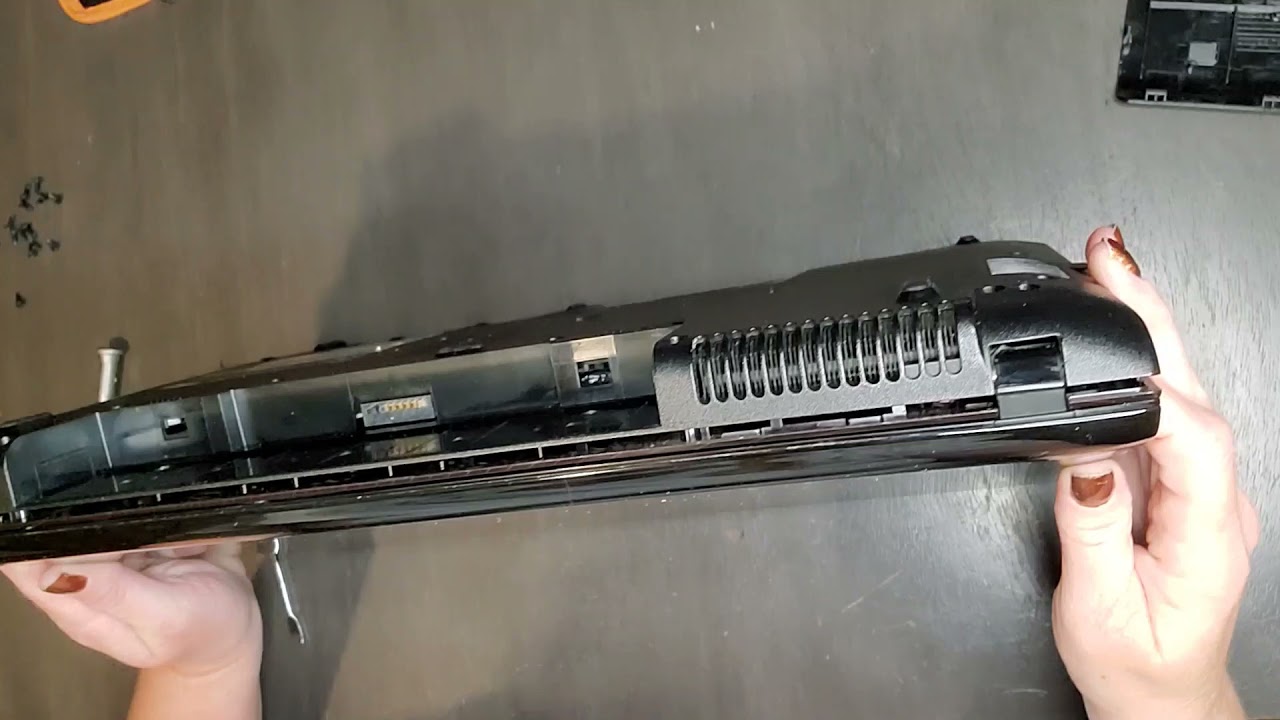 Samsung R580 Laptop Teardown and Assembly