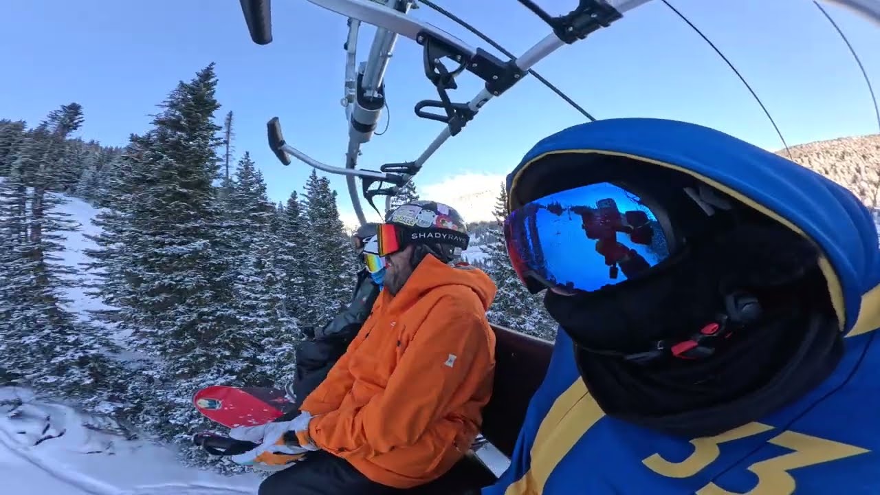Fresh Snow at Loveland! ❄️🏂 Morning Laps With EZ Ripper