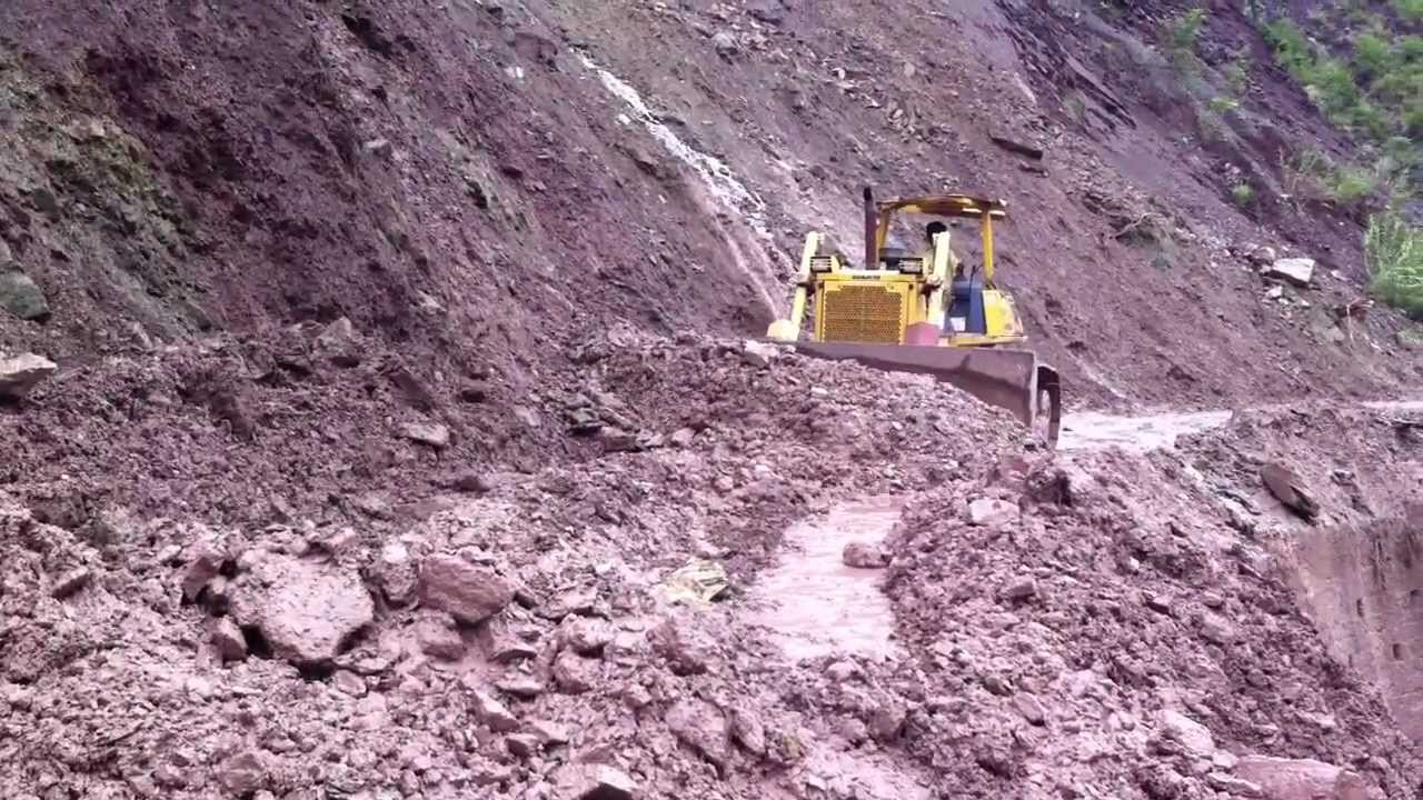 Land Sliding on Neelum valley road.[HD]