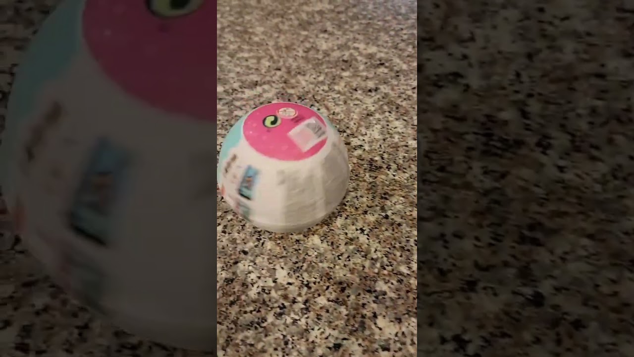 Spinning LOL Surprise Mini Ball 💋 #shorts #short #unboxing #lolsurprise #toys #collectlol #dolls