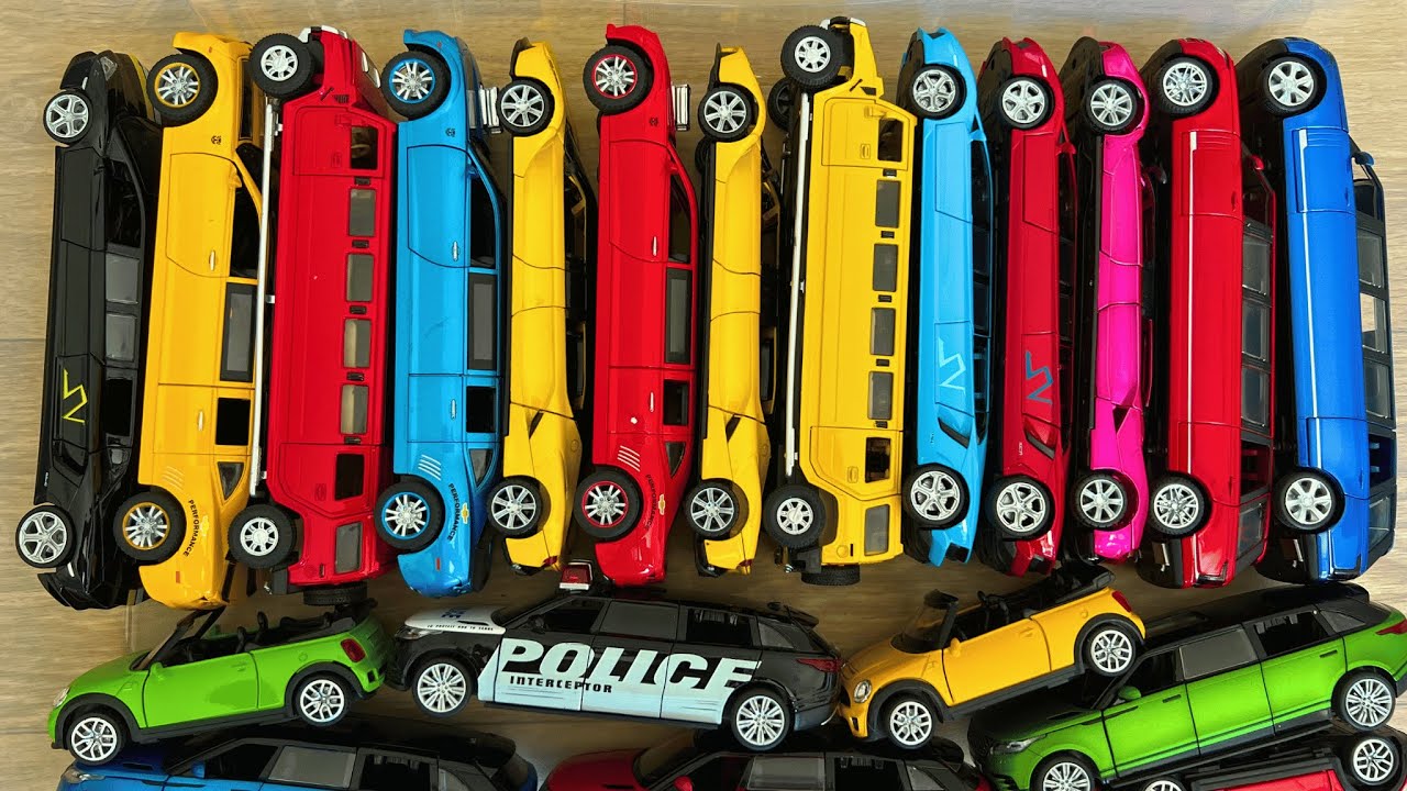 Diecast Limousine & Super Cars | 1/32 and 1/24 Scale Models