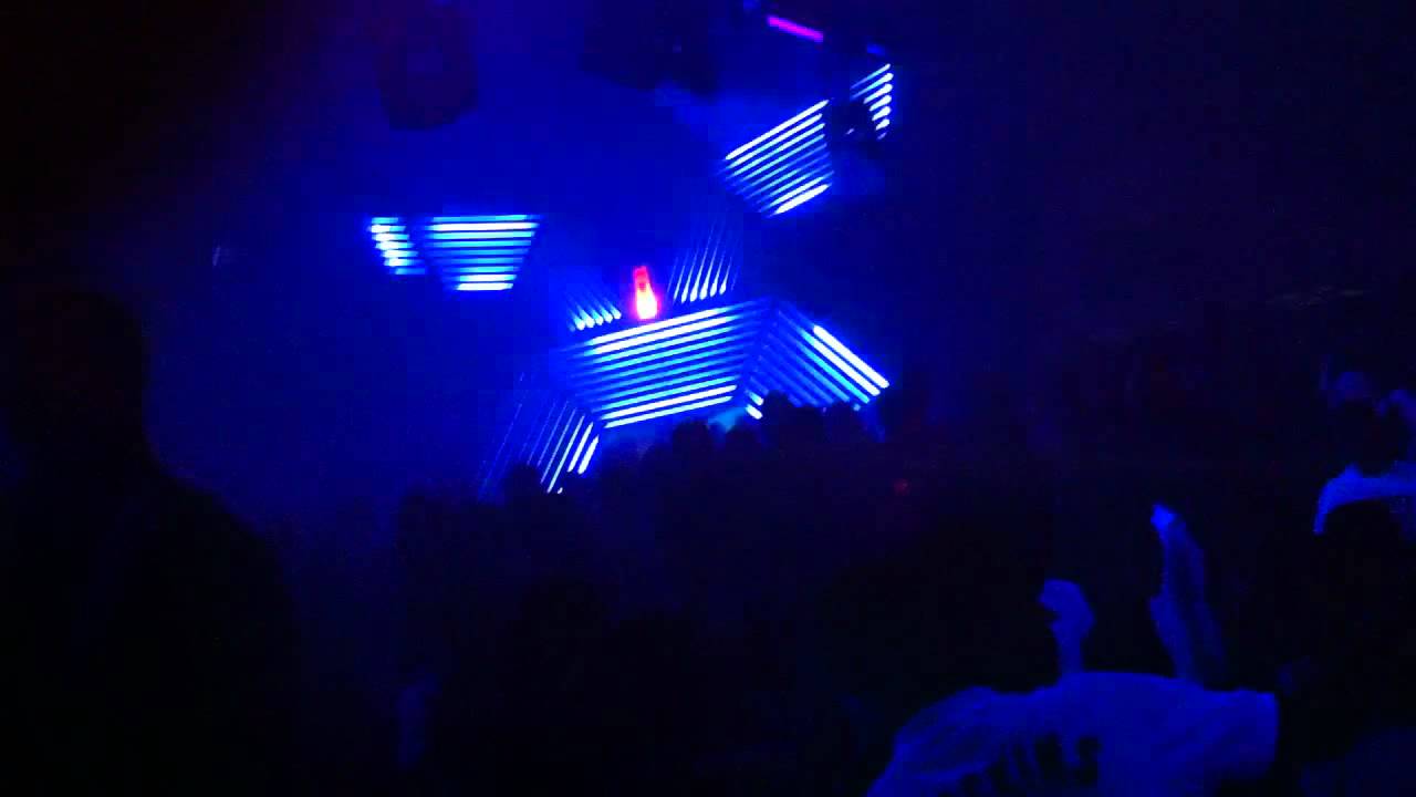 TiTAN XYPHOS COMPLEX @ Dj Baptiste Vs Dj Zebulon - Back To The TITAN le 8/10/11 - 2éme partie