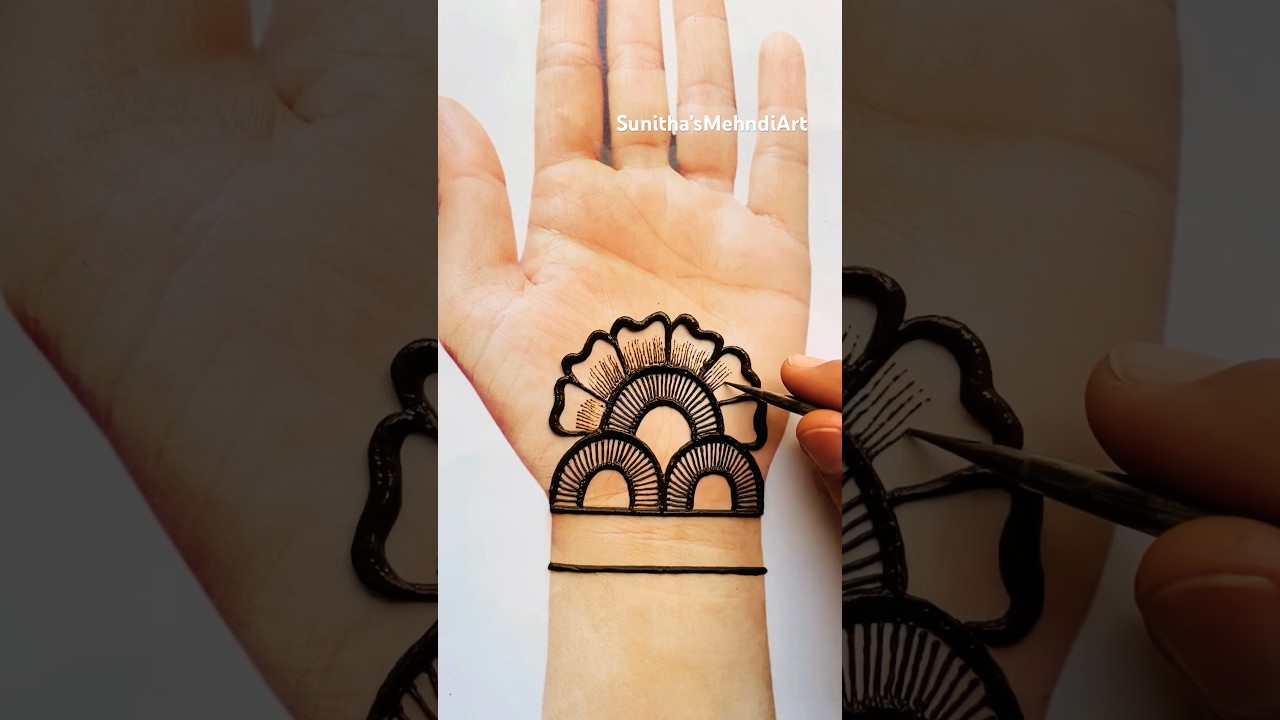 Simple Easy Beautiful Front hand Arabic Mehndi Design😍&hearts;️ #mehndi #shorts #ytshort #mehndi #viral