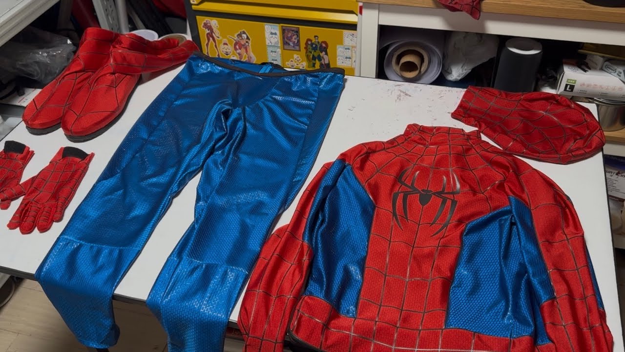 I made a 7 pieces movie level Spider-Man suit!? (Brand New Day Suit)