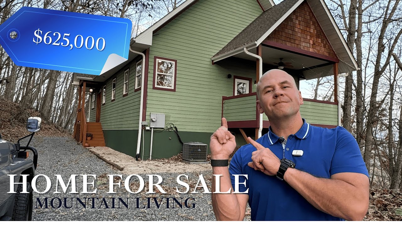 Beautiful Mountain Home for Sale in Candler, NC 🏡