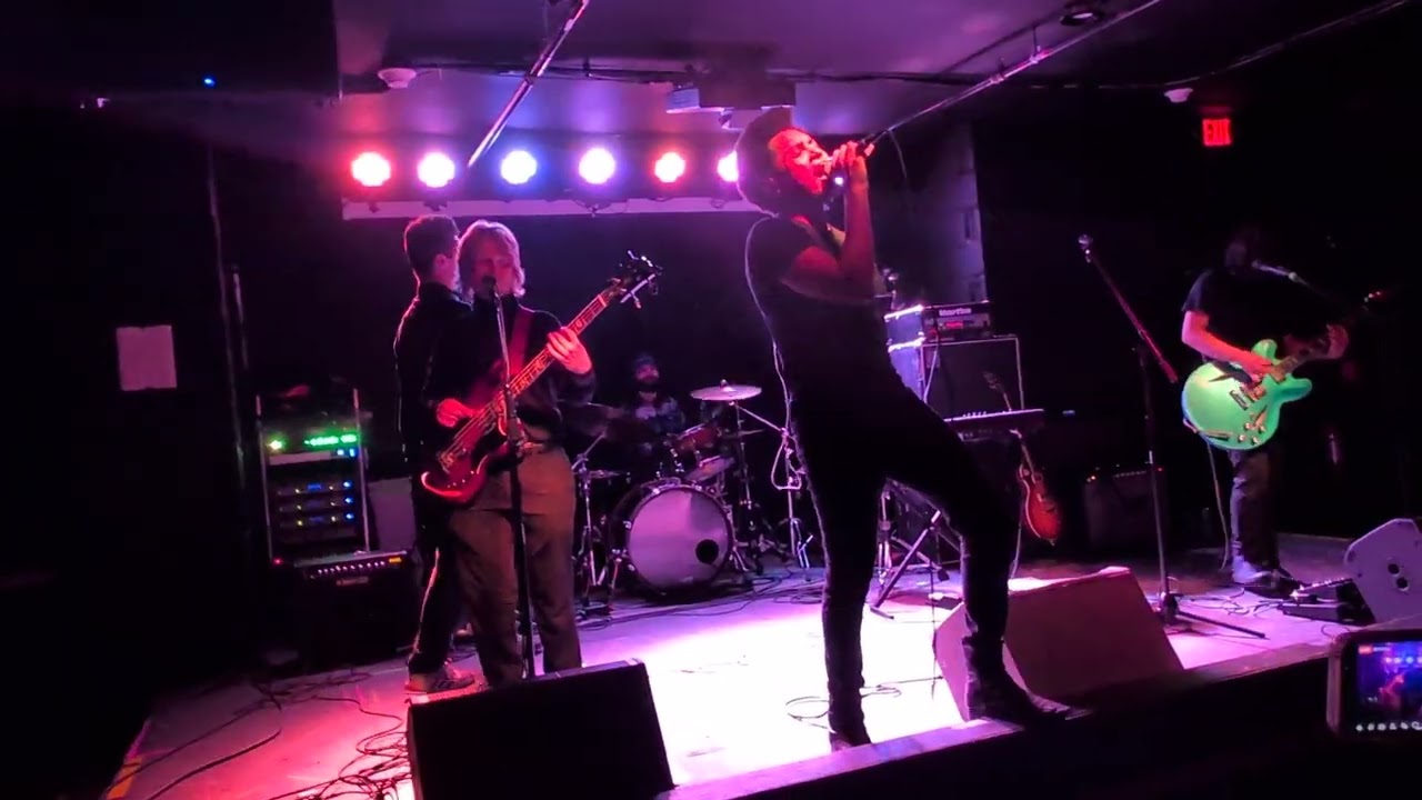 So Long and Good Night MCR Cover Band fronted by Danny Ayala. Amityville Music Hall 9-27-25 #4