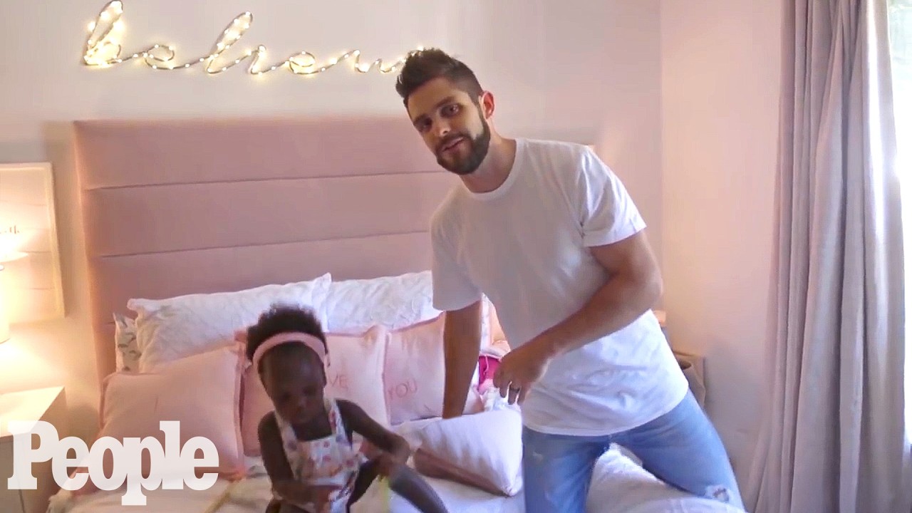 Thomas Rhett & Lauren Akins Give A Tour Of Their Daughters' Nurseries | Hollywood at Home | PeopleTV