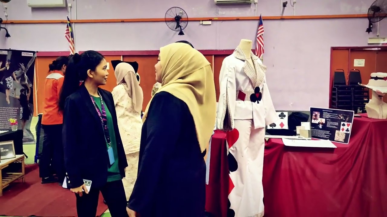 PAMERAN FASHION SHOWCASE PTA BAGI TAHUN 2026