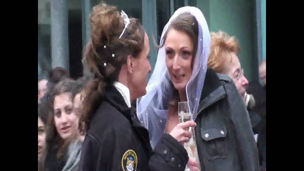 zwei Br&auml;ute - eine Hochzeit