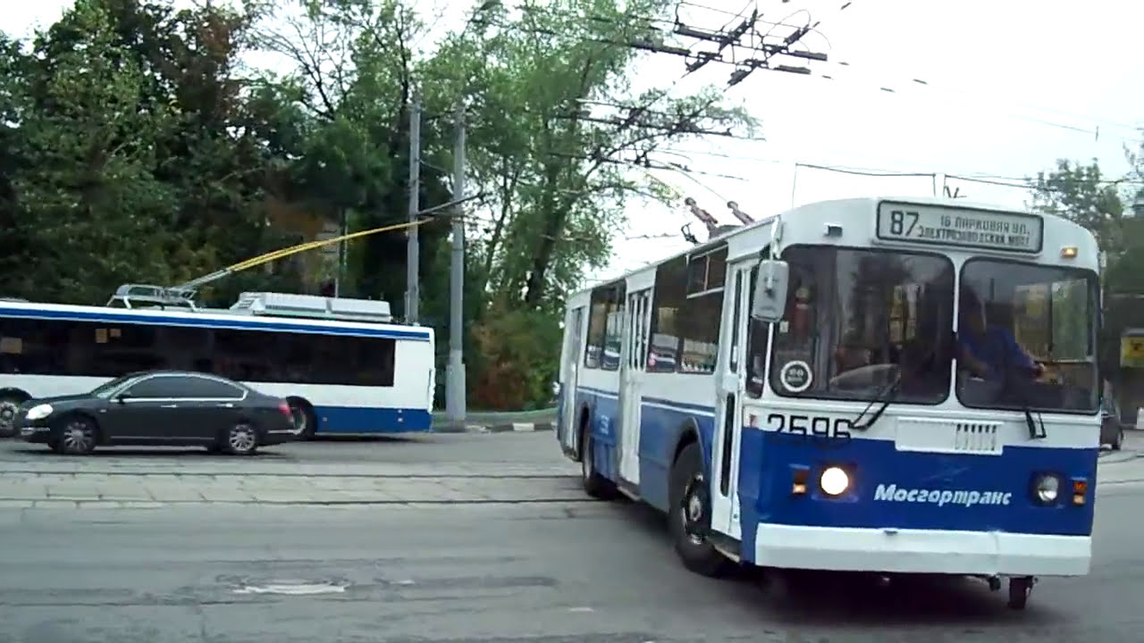 Троллейбусы в Мосвке 2010!! Trackless Trolleys (Trolleybuses) in Moscow, Russia
