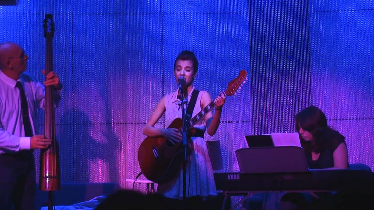 Virginia Labuat I call your name (13) Sala Obbio Sevilla