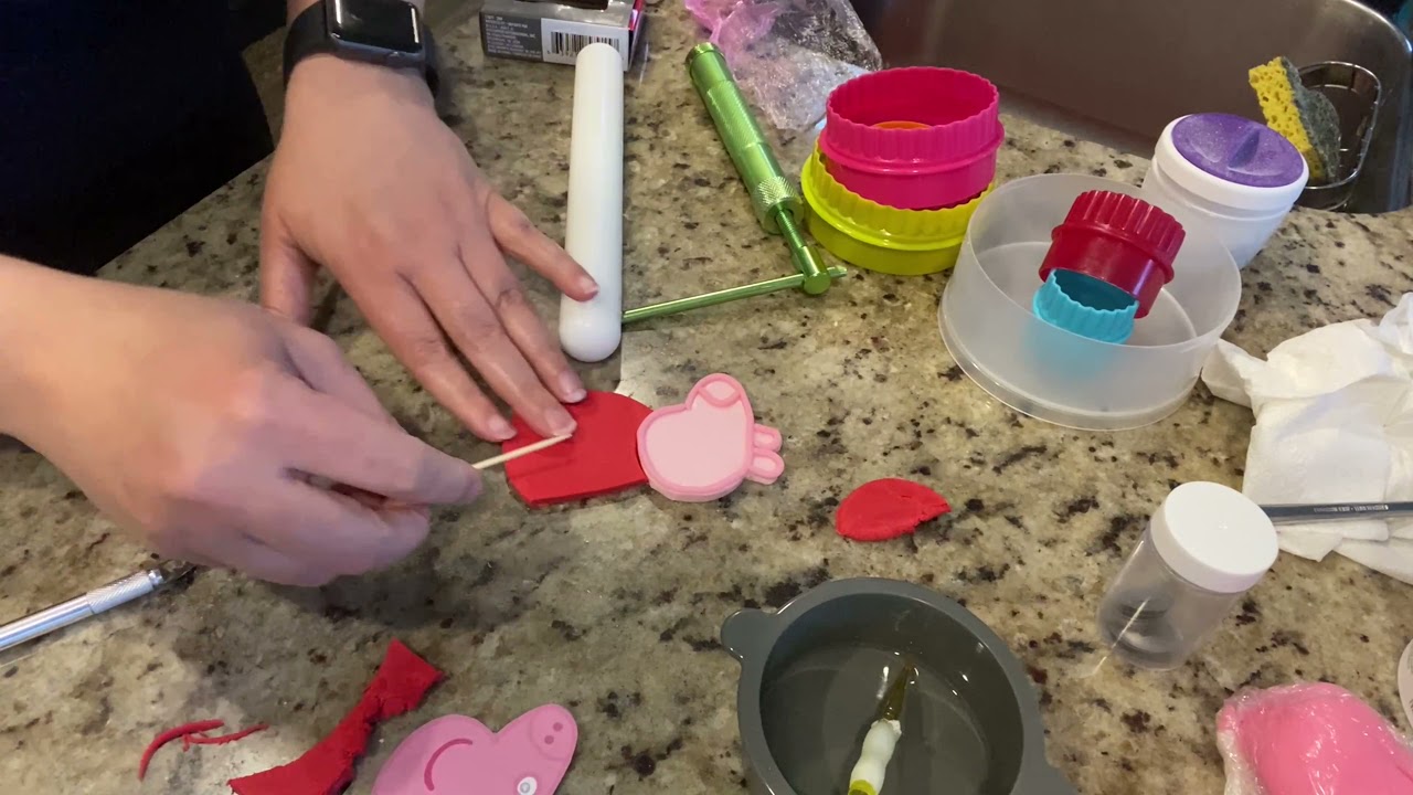 Peppa Pig Cake Topper